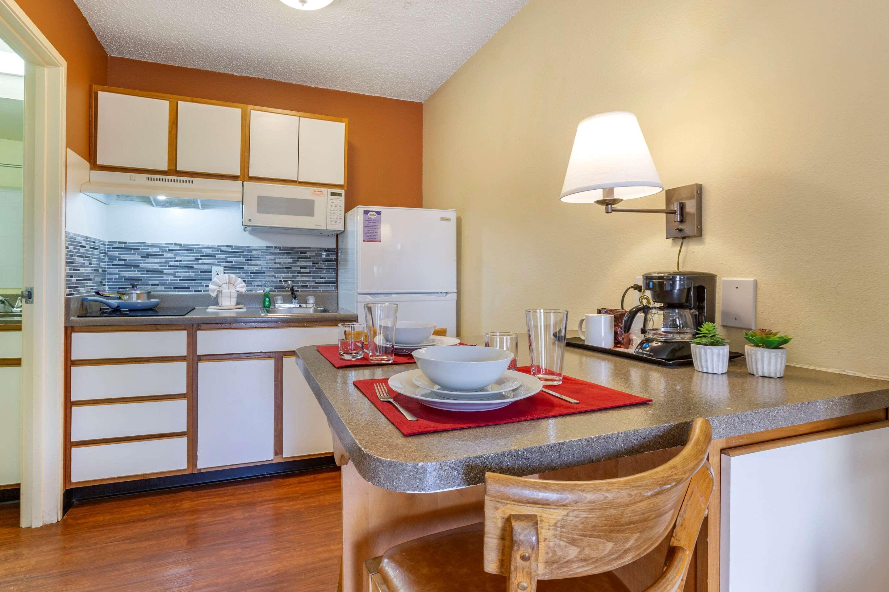 Suburban Midtown - University 2* Albuquerque